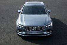 170100_High_Front_Volvo_S90_Mussel_Blue.jpg