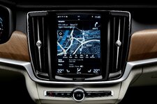 170102_Interior_centre_display_and_air_blades_Volvo_S90.jpg