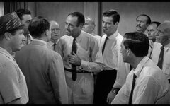 12-angry-men-crowd-1024x640.jpeg