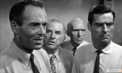 kinopoisk.ru-12-Angry-Men-3193973.jpeg